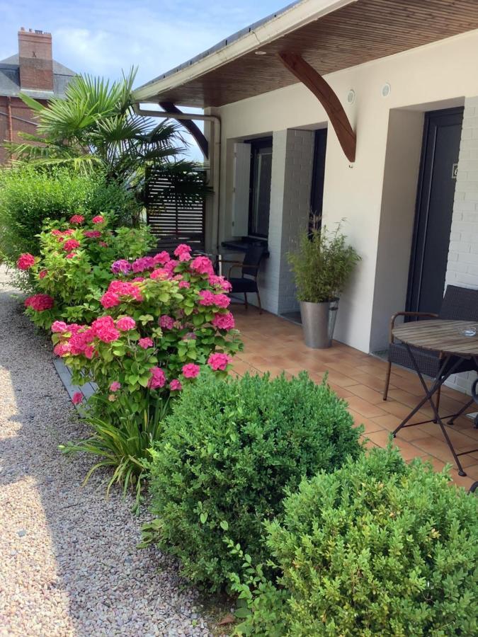 Hotel Monet La Riviere-Saint-Sauveur Luaran gambar